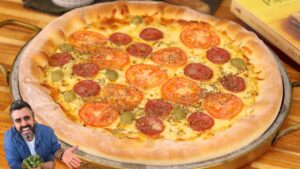 PIZZA CASEIRA COM BORDA RECHEADA  IGUAL DE PIZZARIA – INCRÍVEL E SUPER FÁCIL