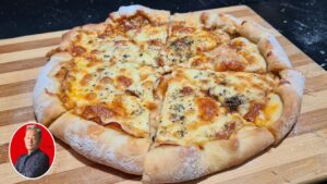 Como Fazer Uma Massa de Pizza caseira igual de Pizzaria