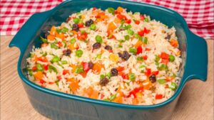 DELICIOSO ARROZ À GREGA  E FÁCIL DE FAZER