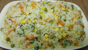 Aprenda Como fazer arroz à grega  Receita Rápida